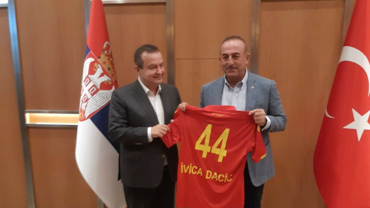 Vladinim avionom u Antaliju išao Dačić 1