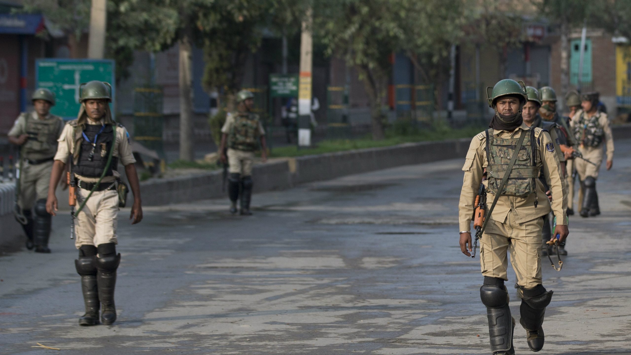 U indijskom delu Kašmira ublažen policijski čas za molitvu muslimana 1