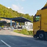 Na Merdaru se čeka skoro šest sati u koloni od 3,5 km, na Jarinju i do 120 minuta 7