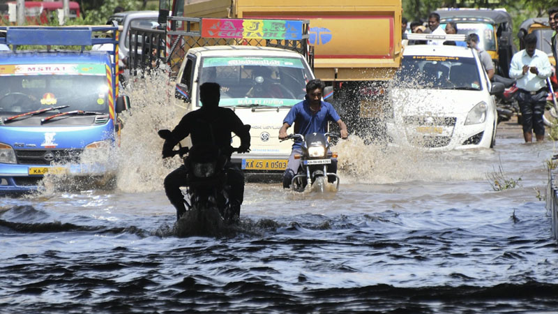 U Indiji 184 osobe stradale u monsunskim poplavama, milion raseljeno 1