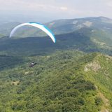 Pilot paraglajdera se zaglavio u krošnji drveća, intervenisala Gorska služba spasavanja 2