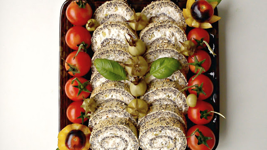 Recept nedelje: Slani rolat sa makom 1