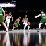 Košarkaši SAD pobedili Australiju pred rekordnim brojem gledalaca (video) 11