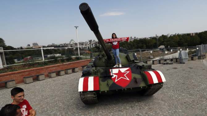 Vučić: Da su me pitali navijači izdvojio bih novac za kupovinu tenka 1