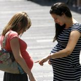 UN: Smrtnost trudnica i beba u svetu najniža u istoriji 15