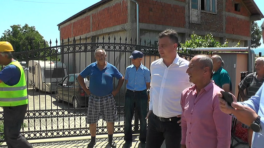 U selu Izvor kod Pirota gradi se kanalizacija i menja kompletna vodovodna mreža 1
