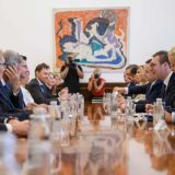 Šarec poručio Vučiću da može da računa na podršku u vezi sa proširenjem EU 10