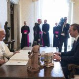 Papina poseta bi doprinela pomirenju naroda u regionu 1