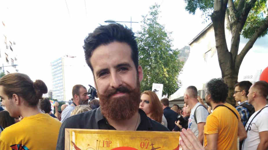 Ikona u duginim bojama nije uvreda za vernike 1