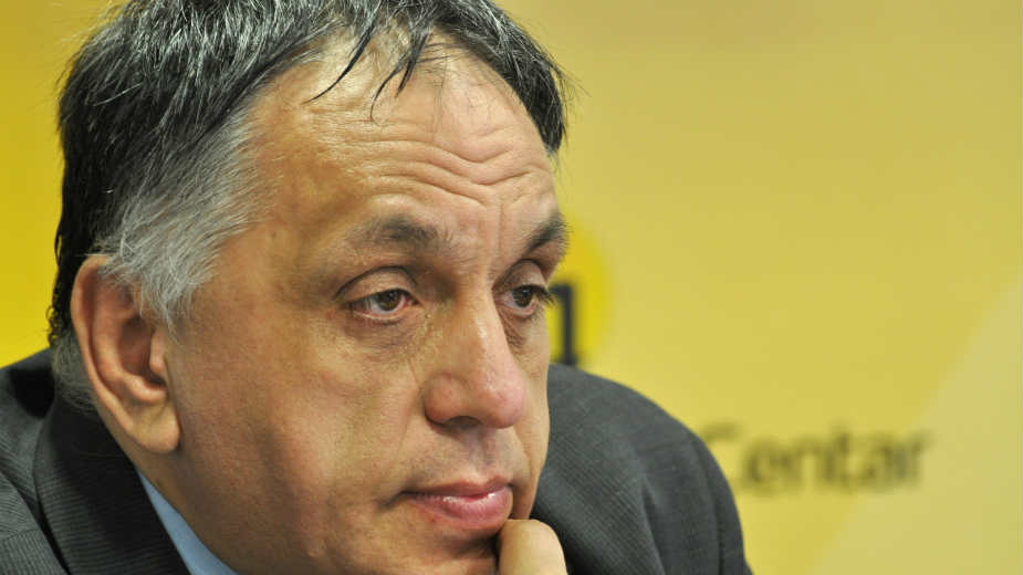 Šta treba vlasti da neko generiše afere i krši pravila 1