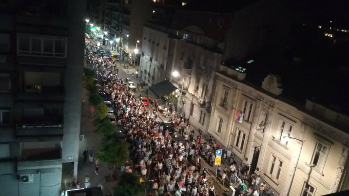 Završen protest "1 od 5 miliona": Nikola Jovanović pozvao okupljene da bojkotuju izbore (FOTO/VIDEO) 1