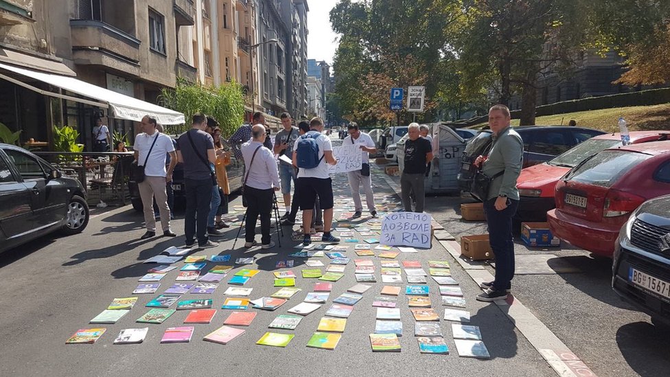Protest prodavaca udžbenika u Kosovskoj ulici u Beogradu