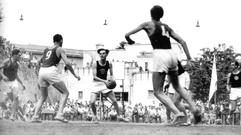 Intervju - Aleksandar Miletić: „Košarka je ovde tradicija - niko ne dovodi u pitanje mercedes" 3 Bora