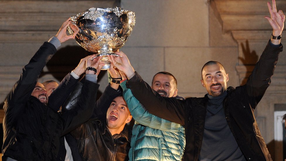 Doček sportista na balkonu skupštine Beograda: „To je nešto što se zauvek pamti, uvek se naježim kad se setim“ 4 Teniseri