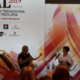 Olja Bećković: Da je TV prevaziđena, što bi vlast otimala sve televizije? 7