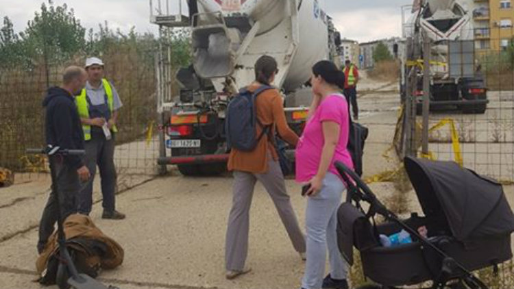 U toku blokada izgradnje crkve u naselju Stepa Stepanovićm (FOTO) 1