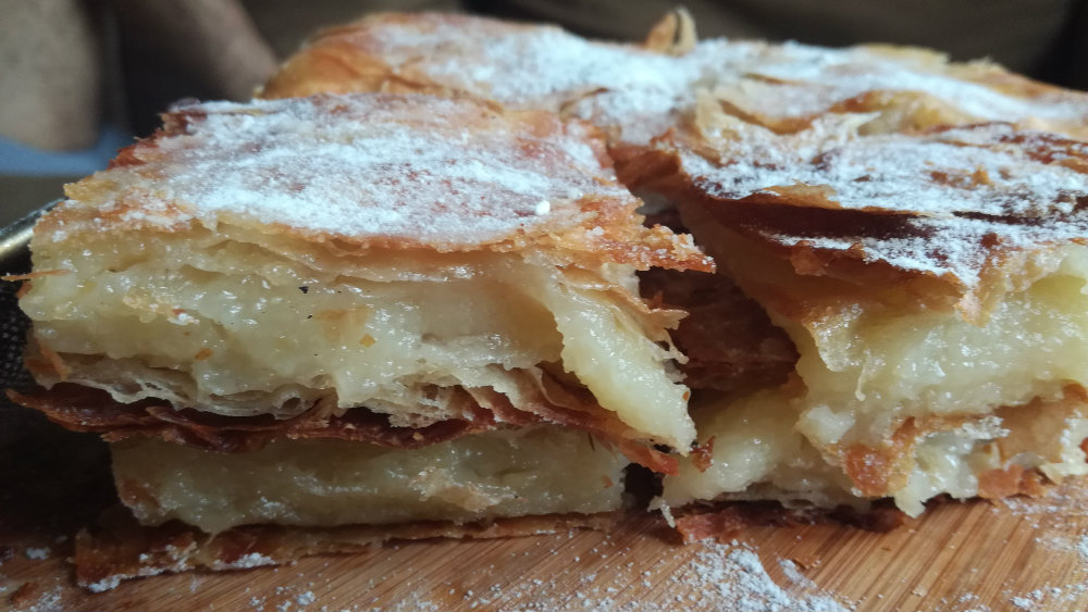 Grčka slatka pita sa grizom "Bugaca" (Bougatsa) - recept 1
