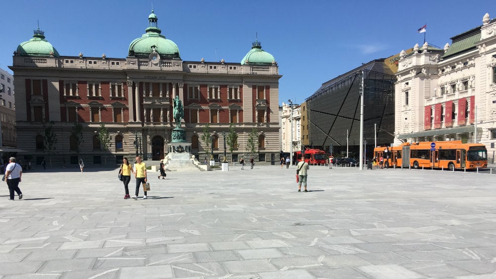 Trg republike: Svi fotkaju, a nisu turisti (FOTO) 1