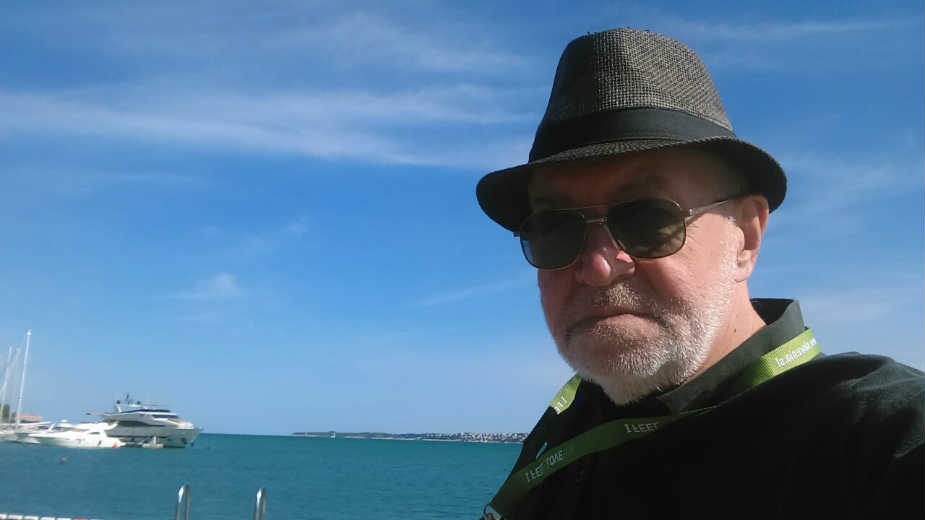 Državom umetnosti protiv horora koji nam se dogodio 1 Državom umetnosti protiv horora koji nam se dogodio 1