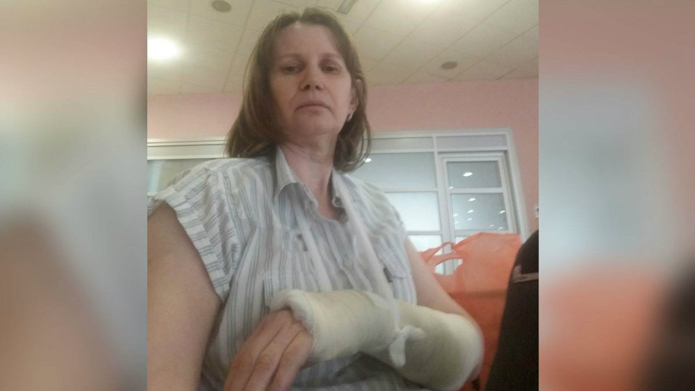 Novosađanki slomljena ruka tokom prinudnog iseljenja 1