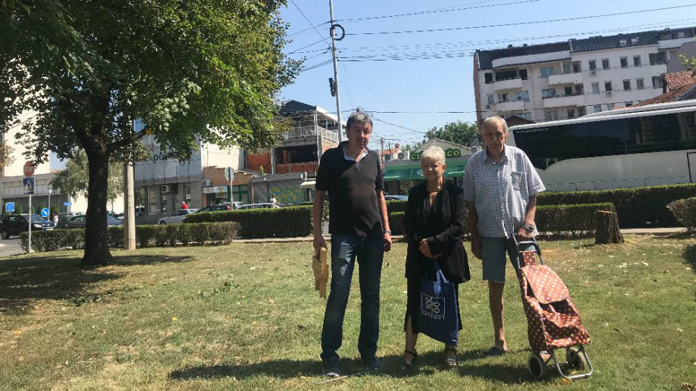 Stanari Sinđelićevog trga u Nišu čuvaju drveće zbog javne garaže 1