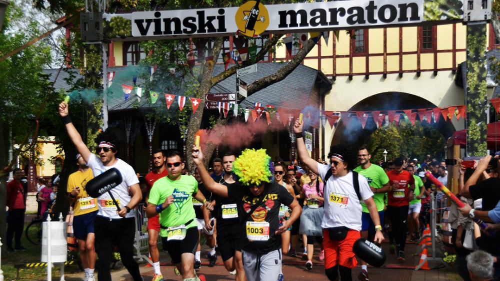 Trčanje, vino i odlična zabava na Vinskom maratonu na Paliću 1