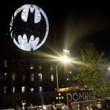 Proslavljen 80. rođendan Betmena slanjem šišmiš signala u nebo 10