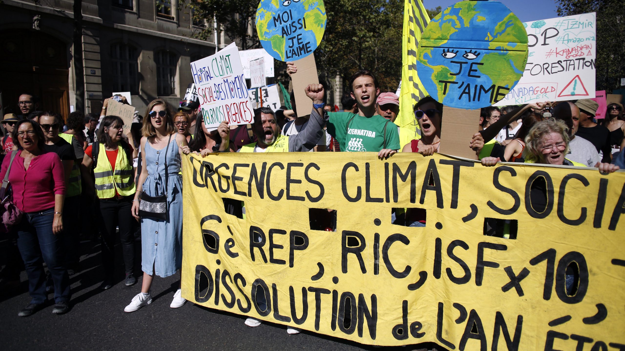 Incidenti i privođenja u Parizu gde je organizovano više demonstracija 1