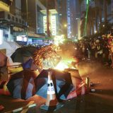Najnasilniji protesti do sada potresli Hongkong 14