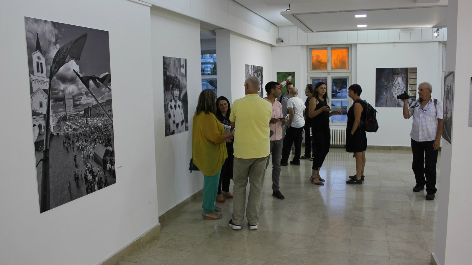 U Zrenjaninu otvorena izložba "Grad fotografima, fotografi gradu" 1