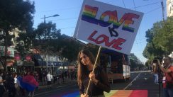 j diković Parada ponosa u Beogradu završena žurkom u parku Manjež (FOTO) 3