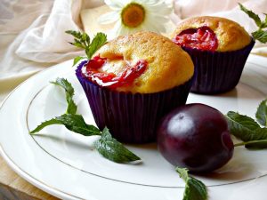 Recept nedelje: Jednostavni kolač sa šljivama 2