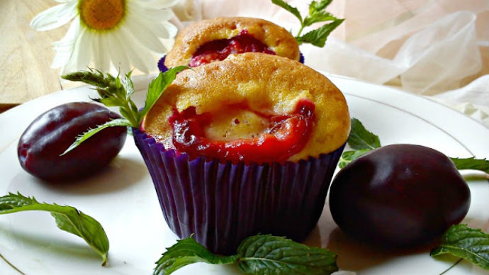 Recept nedelje: Jednostavni kolač sa šljivama 1