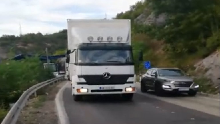 Konvoj RTS-a pušten na Kosovo, nedostajala dozvola za ulazak 1