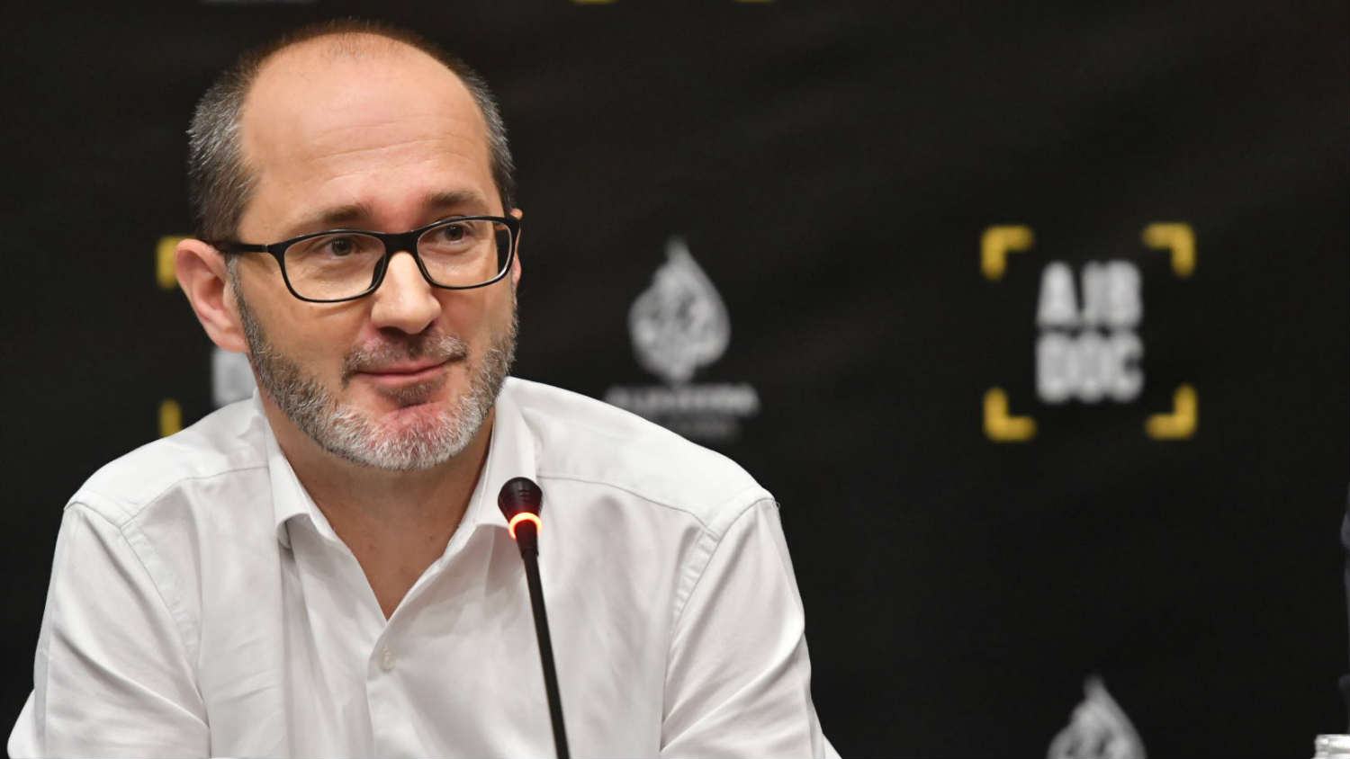 Sve je podređeno autorima 1