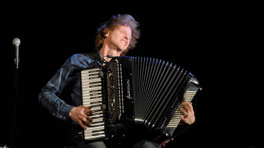 Miško Plavi: Postali smo jeftina radna snaga na nivou marve 1