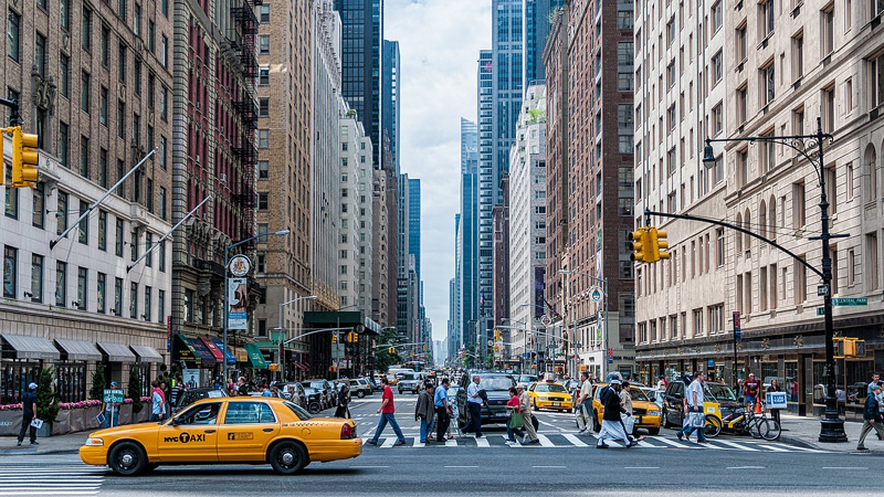 Više od 1.000 ljudi umrlo u Njujorku od korona virusa 1