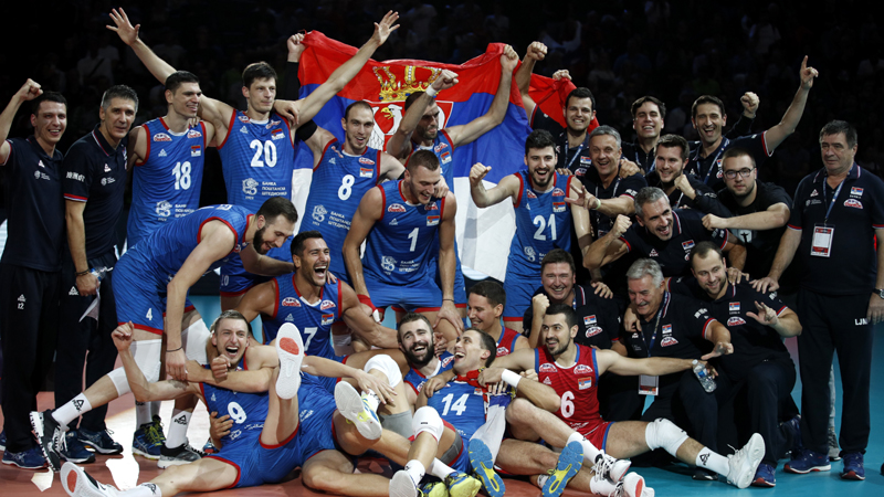 Doček odbojkaša u 20 časova ispred Skupštine grada Beograda 1