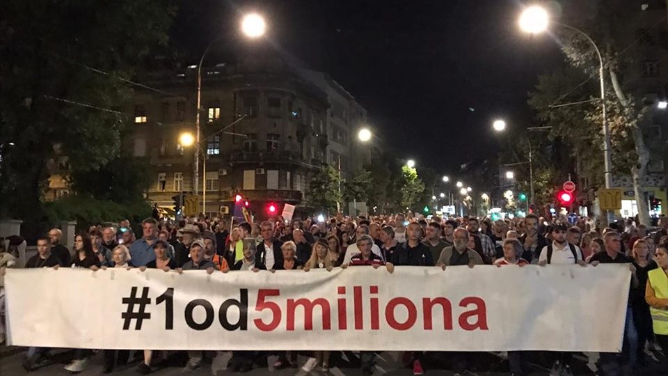 Sutra u Beogradu protest "1 od 5 miliona" posvećen uzbunjivaču Aleksandru Obradoviću 1