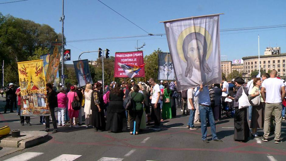 Protest protiv Parade ponosa 1