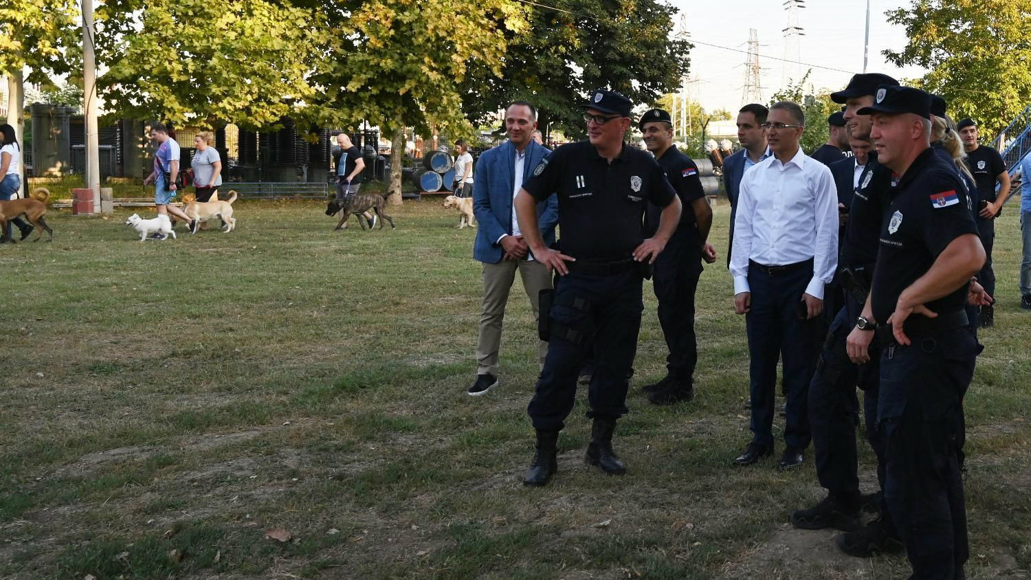 Stefanović: Službeni psi pomogli u devet akcija otkrivanja droge, unapređujemo rad vodiča 1