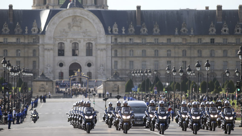 Francuska se oprostila od Širaka uz vojne počasti 1