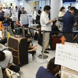 Posle naleta tajfuna 17.000 ljudi blokirano na aerodromu Tokio-Narita 13