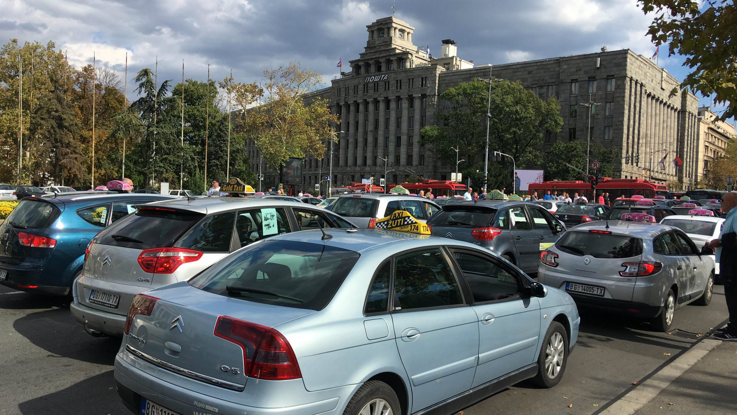 Taksisti počeli svakodnevne proteste (FOTO, VIDEO) 4
