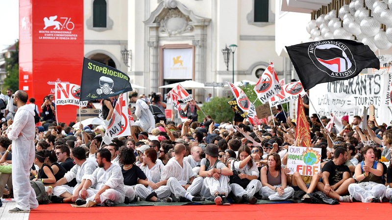 Demonstranti blokirali crveni tepih u Veneciji 1