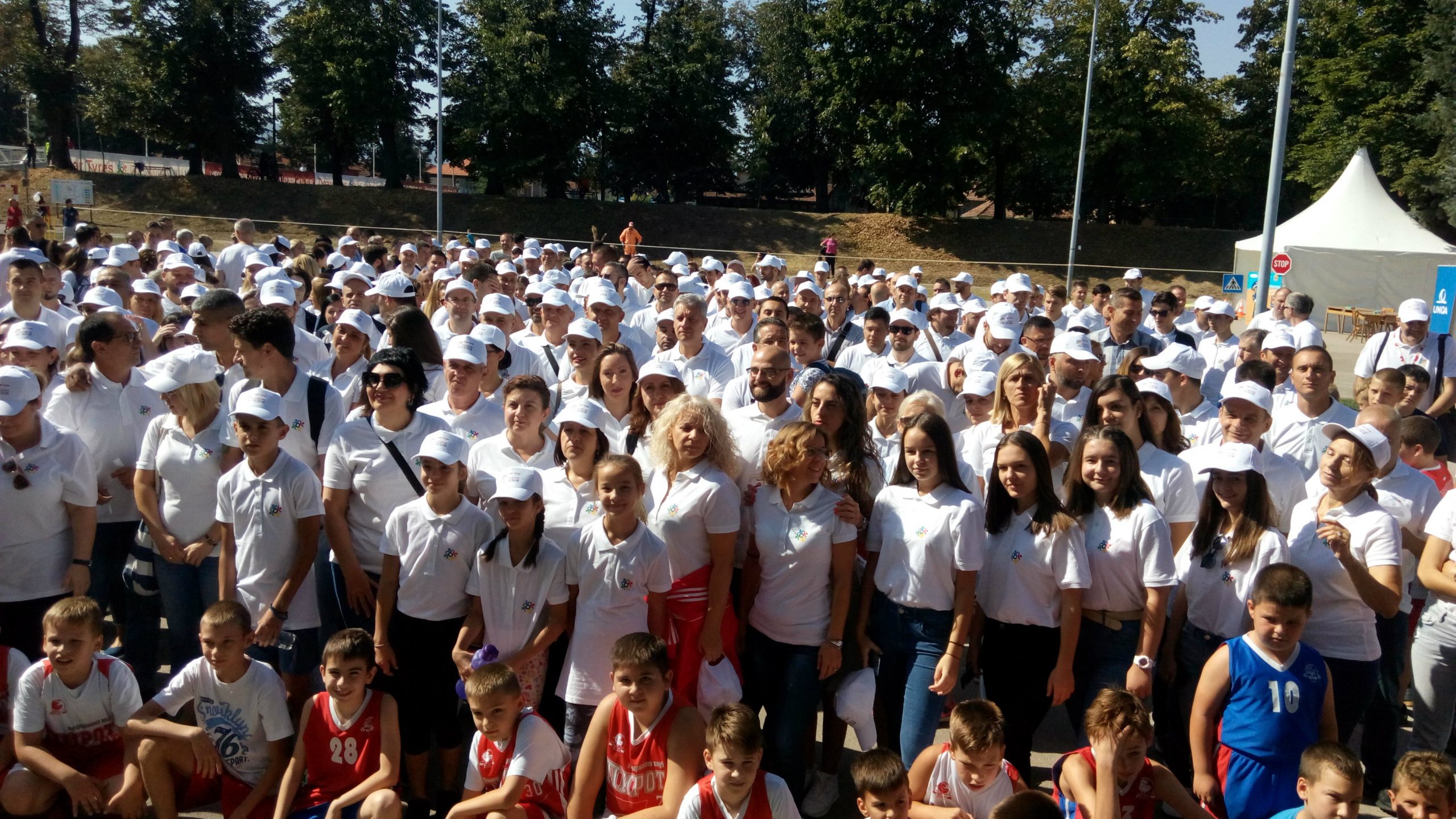 Humanitarna "Šetnja dobrote" okupila 2.000 šetača 1