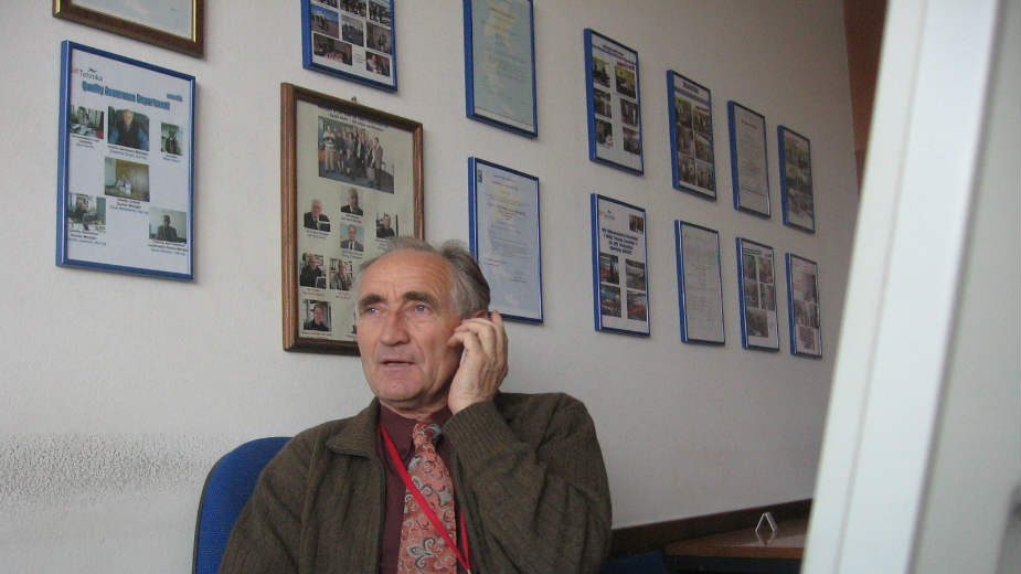 Svakog jutra pocepam jedan tabloid 1 Svakog jutra pocepam jedan tabloid 1