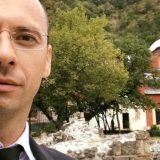 Srbi na kosovskim izborima: Igor Simić za BBC - O Milanu Radoičiću, vodi u Mitrovici i potrebi da se „u Prištini iznedri lider" 6
