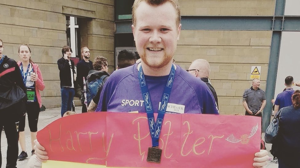Hari Poter i druga poznata imena 1 Hari Poter na trci u Mančesteru
