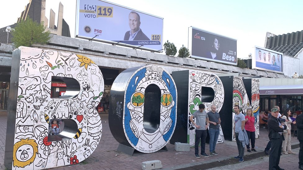 Ko je Vjosa Osmani - američki đak u „prljavoj" kosovskoj politici 3 Priština, 2. oktobar 2019.
